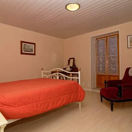 De 25 Chemin Du Grand Pacher Le Bourg De 63120 * Sauviat