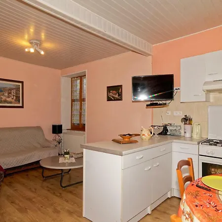 De 25 Chemin Du Grand Pacher Le Bourg De 63120 *