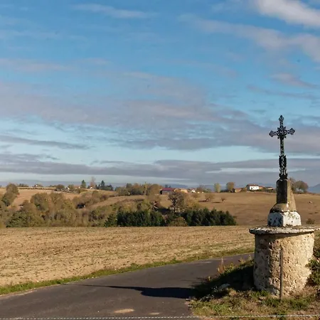 De 25 Chemin Du Grand Pacher Le Bourg De 63120 *