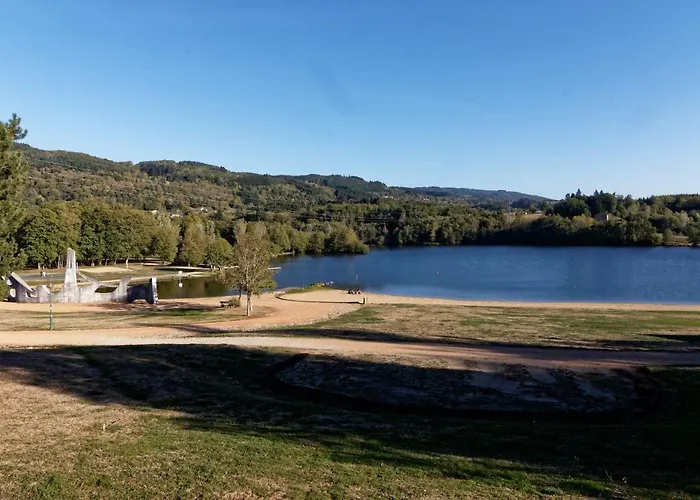 De 25 Chemin Du Grand Pacher Le Bourg De 63120 *